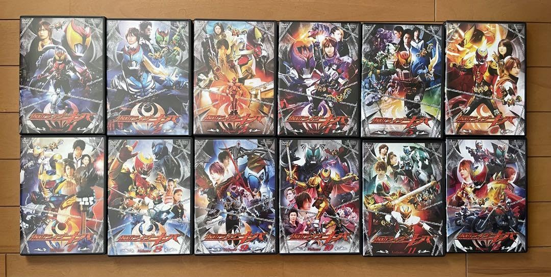 仮面ライダーキバ TVシリーズ DVD 全12巻 収納BOX付き 仮面ライダーキバ TVシリーズ DVD 全12巻 収納BOX付き